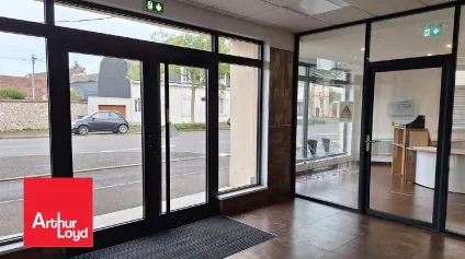 Local commercial à louer à CHARTRES 28000 - Offre immobilière - Arthur Loyd