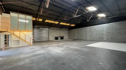 Locaux d'activité à louer à GRAVIGNY 27930 - Offre immobilière - Arthur Loyd