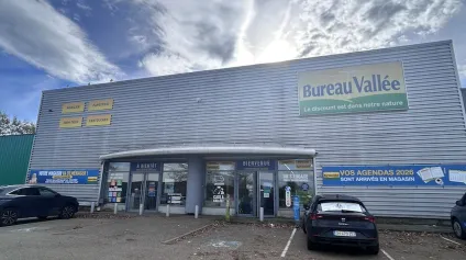 VIRIAT LA NEUVE - LOCAL COMMERCIAL - VENTE OU LOCATION - Offre immobilière - Arthur Loyd