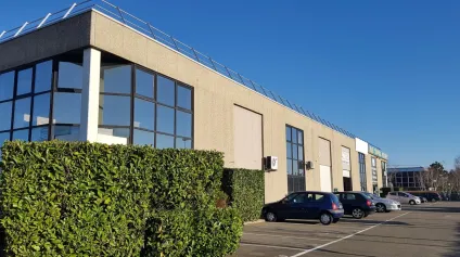 Locaux d'activité à louer à COIGNIERES 78310 - Offre immobilière - Arthur Loyd