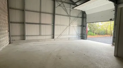 A LOUER - LOCAL D'ACTIVITE 128 M² - PLECOP - Offre immobilière - Arthur Loyd