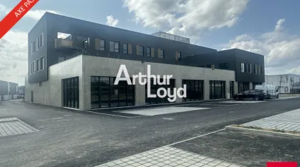 Cellule commerciale neuve - Visibilité directe sur la Route du Meuble - Offre immobilière - Arthur Loyd