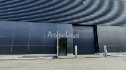 A Louer - Local d'activité de 372m2 environ dont 38m2 de bureaux secteur ZAC CROIX BLANDIN - Offre immobilière - Arthur Loyd