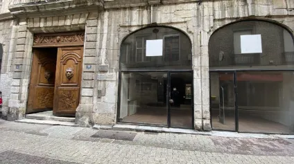 COMMERCE DE 90 m² A LOUER - GRENOBLE CENTRE VILLE - Offre immobilière - Arthur Loyd