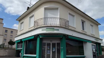 LOCAL COMMERCIAL AVEC APPARTEMENT 250 m² ENVIRON - Offre immobilière - Arthur Loyd