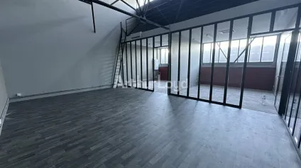 Bureaux d'une superficie d'environ 110m2 - REIMS / PORT COLBERT - Offre immobilière - Arthur Loyd