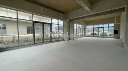 Bezannes (51) - Cellule commerciale de 420m2 divisible à louer - disponible de suite - Offre immobilière - Arthur Loyd