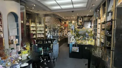 REIMS HYPER-CENTRE - Emplacement N°1 à céder, loyer faible - local commercial - Offre immobilière - Arthur Loyd