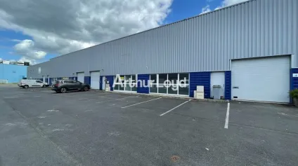 A Louer - Un ensemble 2 locaux d'activités mitoyens non séparés de 540m2 avec bureaux à Cormontreuil - Offre immobilière - Arthur Loyd
