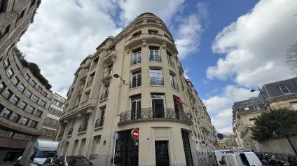 Bureaux rénovés et climatisés à louer - Adresse premium Paris 8, configuration haut standing et accessibilité optimale - Offre immobilière - Arthur Loyd