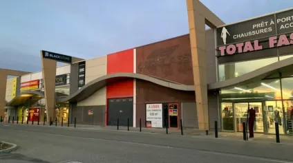 AVIGNON LE PONTET LOCAL COMMERCIAL A LOUER - Offre immobilière - Arthur Loyd