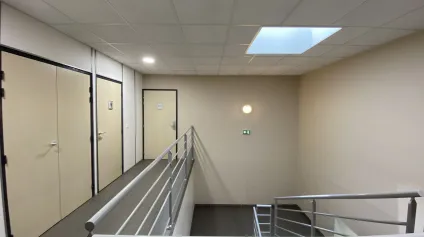 BUREAUX A VENDRE OU A LOUER - ESPACE COMBOIRE - Offre immobilière - Arthur Loyd