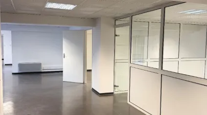 À louer BUREAUX/Local commercial 200 m² Visibilité optimale Limoges Sud - Offre immobilière - Arthur Loyd