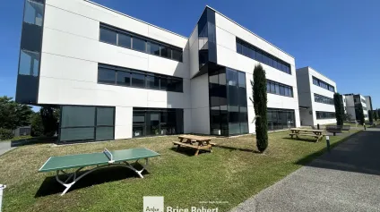 A louer - ALLEES DU PARC - Bureaux dans l'immeuble B - Saint Priest - Offre immobilière - Arthur Loyd