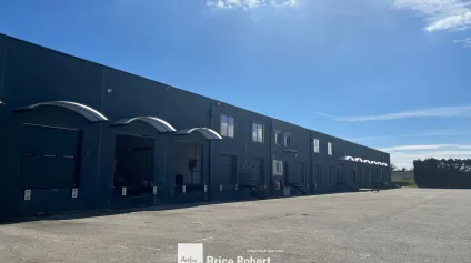 Location locaux d'activité avec nombreux quais à Corbas proche axes routiers - Offre immobilière - Arthur Loyd
