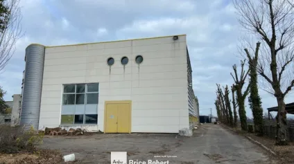 Lots d'activités disponibles à la location situés à Brindas - Offre immobilière - Arthur Loyd