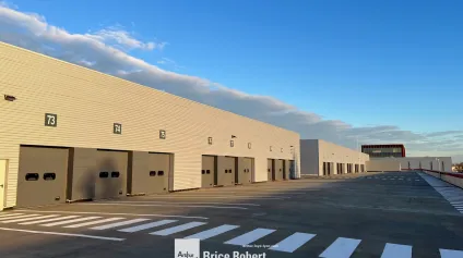 A LOUER - Bâtiment industriel - LYON 7ème - Offre immobilière - Arthur Loyd