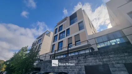 A louer - ESPACE 84 - Bureaux lumineux - Lyon 4ème - Offre immobilière - Arthur Loyd