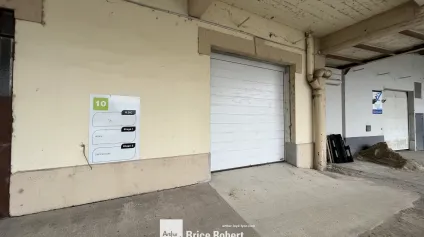 A VENDRE - Cellules d'activités - SAINT-FONS - Offre immobilière - Arthur Loyd