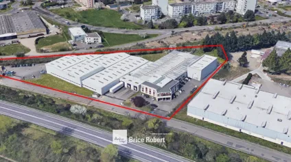 A vendre ou à louer - Bâtiment d'activités comprenant 5 quais - Brignais - Offre immobilière - Arthur Loyd