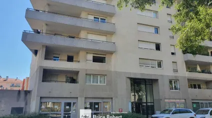 A louer - Local commercial efficient - Villeurbanne - Offre immobilière - Arthur Loyd