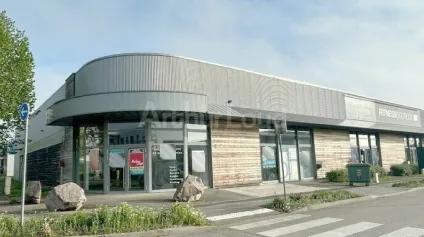 LOCAL COMMERCIAL à VENDRE de 361 m² - Offre immobilière - Arthur Loyd