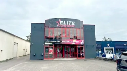 LOCAL COMMERCIAL à LOUER de 590 m² - Offre immobilière - Arthur Loyd