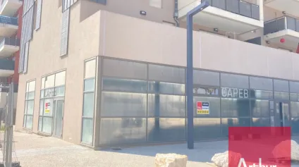 LOCAUX COMMERCIAUX - MONTPELLIER NORD - 518 M2 DIVISIBLES - Offre immobilière - Arthur Loyd