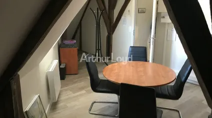 Local Bureau 20 m2 Hyper Centre Epernay - Offre immobilière - Arthur Loyd