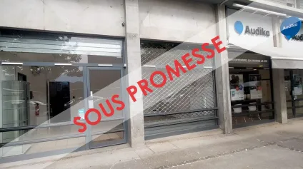 LOCAL COMMERCIAL 97 M² A VENDRE ECHIROLLES PROCHE MEDICENTRE - CINEMA - Offre immobilière - Arthur Loyd