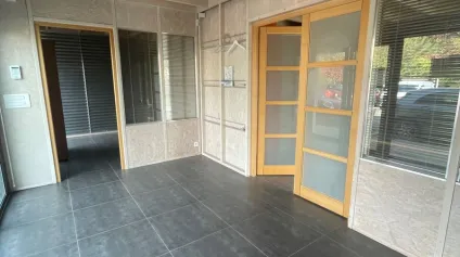 A LOUER - LOCAL COMMERCIAL 57 M² - PLESCOP - Offre immobilière - Arthur Loyd