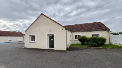 Bureaux à louer - Villemandeur (45) - 250 m2 - Offre immobilière - Arthur Loyd