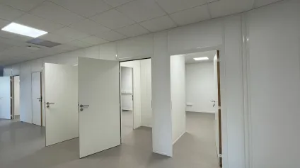 BUREAU ACCES PMR - 400m2 DIVISIBLES - A LOUER - SOISSONS - Offre immobilière - Arthur Loyd