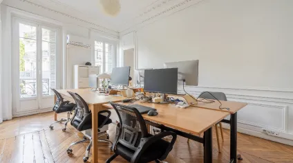 Bureaux à louer à PARIS 75010 - Offre immobilière - Arthur Loyd