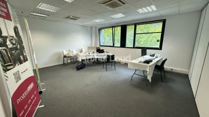 Plateau de bureaux cloisonné d'environ 186m2 REIMS CENTRE GARE - Offre immobilière - Arthur Loyd