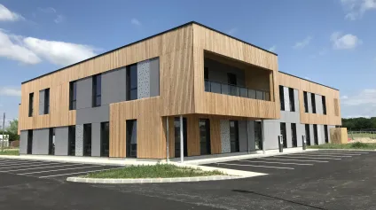 A LOUER BUREAUX 159 M2 LACROIX SAINT OUEN - PARC TERTIAIRE - Offre immobilière - Arthur Loyd