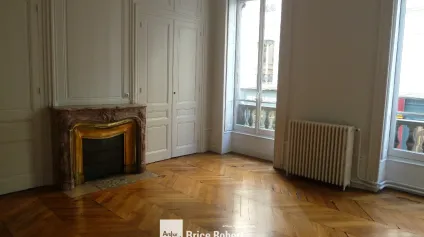 A louer - Bureaux lumineux en Presqu'Île - Lyon 1er - Offre immobilière - Arthur Loyd