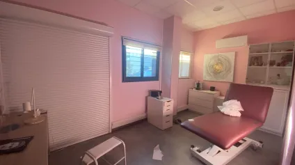 55m² de bureaux médicaux à louer ZA du TUBE ISTRES - Offre immobilière - Arthur Loyd