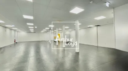 LOCATION COMMERCE ATYPIQUES- MONTPELLIER CENTRE 360 M2 - Offre immobilière - Arthur Loyd