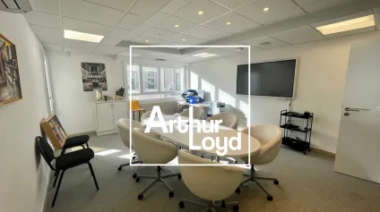 Bureaux rénovés proches centre-ville de Nîmes- Location - Offre immobilière - Arthur Loyd