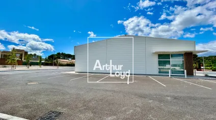 Local commercial à louer - 167 m2 - Pôle Commercial de Grabels - Offre immobilière - Arthur Loyd