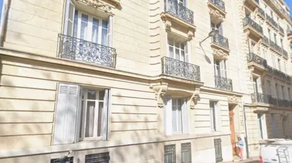 Bureaux à louer avec terrasse et jardin - Paradis / Périer - 13008 Marseille - Offre immobilière - Arthur Loyd