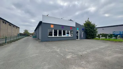 Locaux d'activités avec showroom - 517 m2 - Zone Ingré St-Jean de la Ruelle ! - Offre immobilière - Arthur Loyd