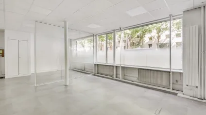 Locaux commerciaux à vendre à PARIS 75012 - Offre immobilière - Arthur Loyd