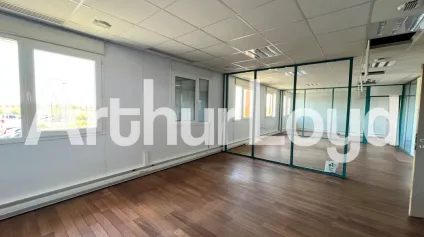 BUREAUX A LOUER CAEN NORD 457.45M² - Offre immobilière - Arthur Loyd