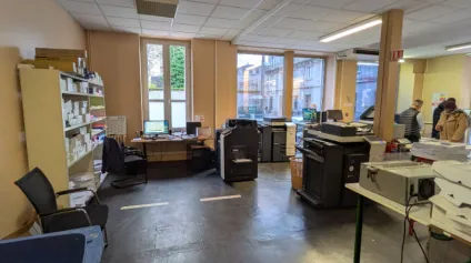 A VENDRE - LIMOGES CENTRE - TRES BELLE OPPORTUNITE - Local commercial avec cour privative - Offre immobilière - Arthur Loyd