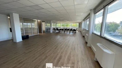 A louer - BRON EUROPARC - Bureaux lumineux - Bron - Offre immobilière - Arthur Loyd