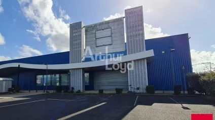 CHATEAUROUX / ST MAUR CAP SUD - A LOUER - LOCAL COMMERCIAL de 1 300 m² - Offre immobilière - Arthur Loyd