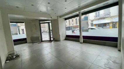 VOTRE FUTUR LOCAL COMMERCIAL EN ANGLE DE RUE - SECTEUR JEAN-JAURÈS - REIMS - Offre immobilière - Arthur Loyd