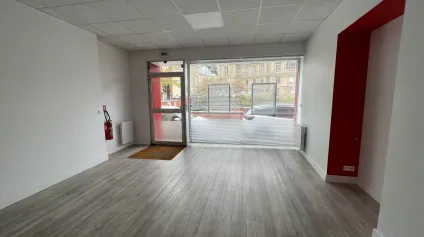 Locaux commerciaux à louer à EVREUX 27000 - Offre immobilière - Arthur Loyd